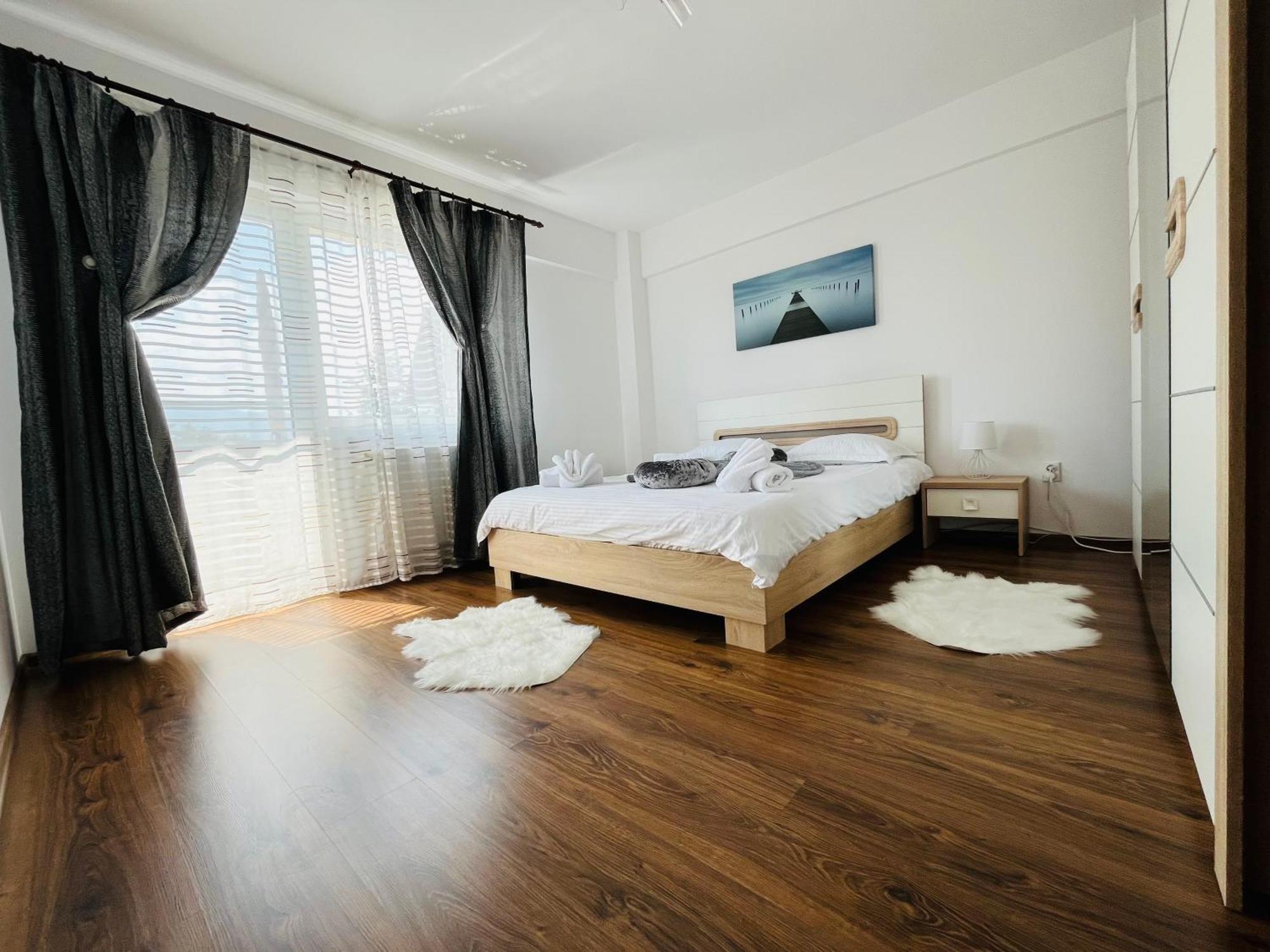 Green Apartaments Zărneşti Bagian luar foto